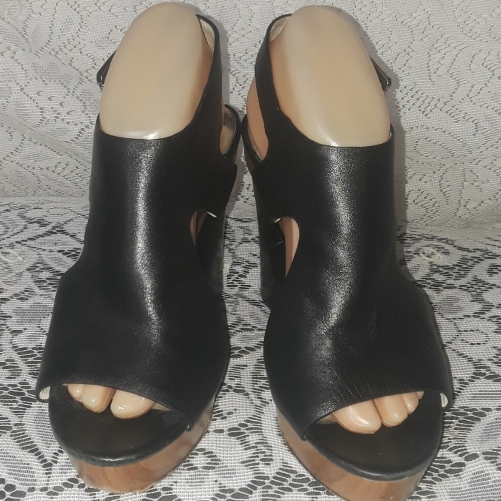 Michael Kors Wedges - Picture 2 of 8